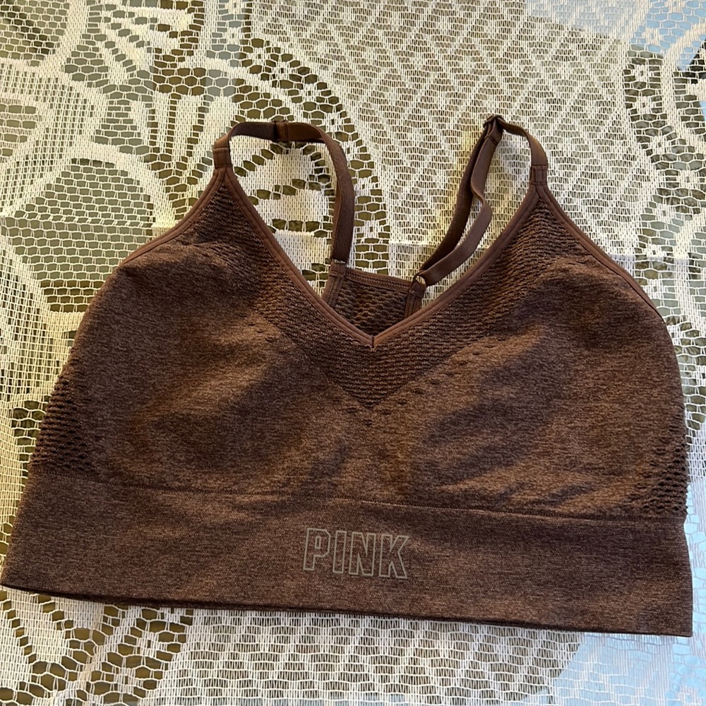 PINK Active seamless lightly lined yoga bra size M gently used